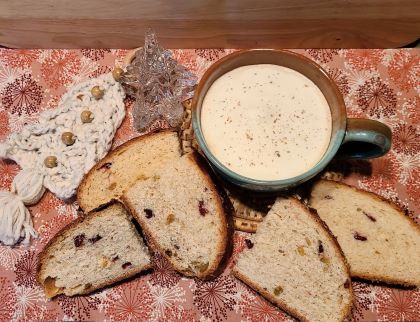 The Best Norwegian Christmas Bread With Cardamom (Julekake)