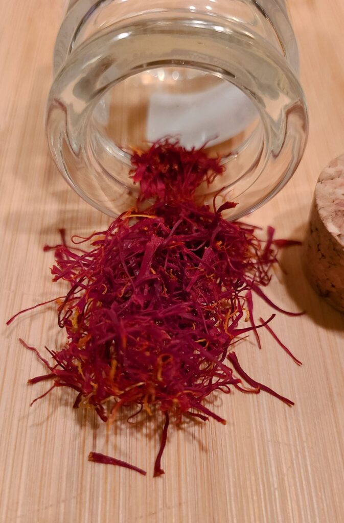 Saffron threads up close to make easy saffron rice recipe and the health benefits.