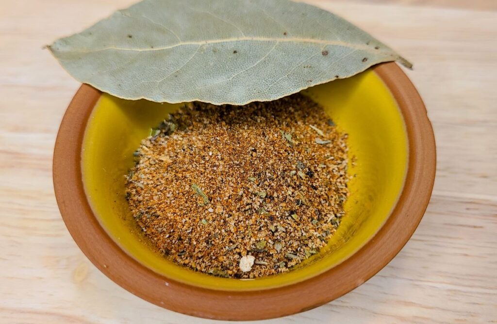 Bay leaf and creole seasoning for  What are the best things that go with dirty rice